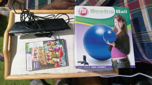Kinect Bundle Sensor CTA Digital Bowling Ball Kinect Adventures Xbox 360 Game