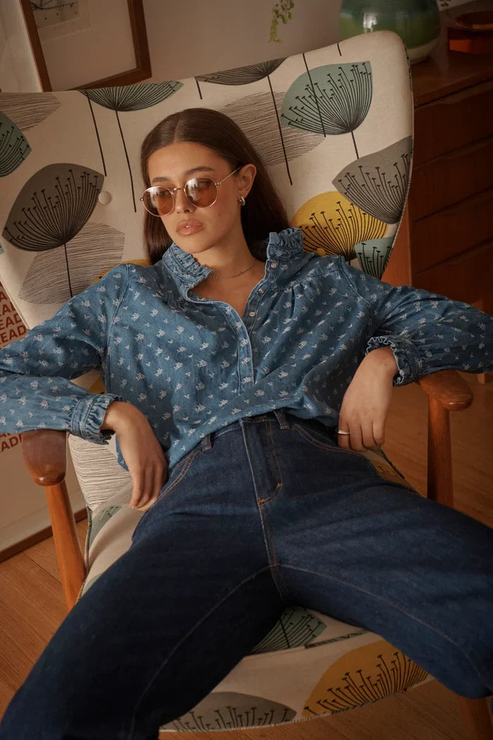 Kireina - Tamara Shirt - Denim with Flower - KAU260024