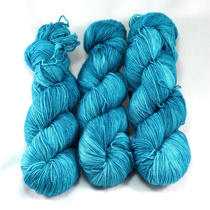 Destination Yarn fingering weight yarn SHINING SEA