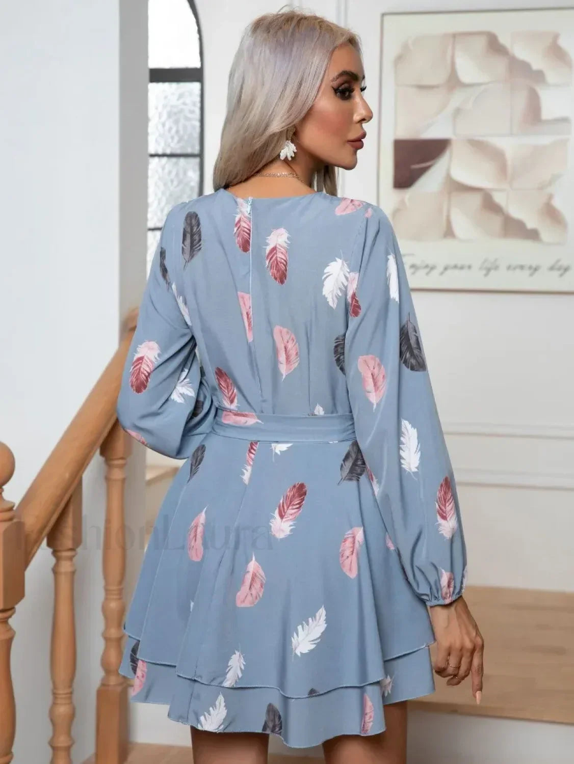 Skinny Feather Printed V-neck for Women New 2024 Mini Dress